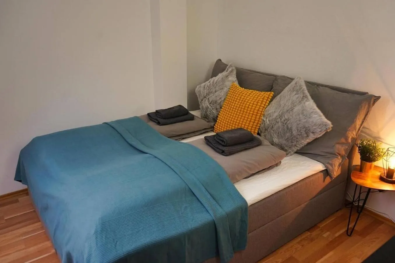 Beautiful Rooftop Apartment location